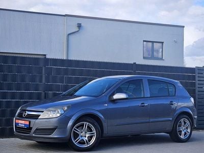 Gebraucht Opel Astra Edition 105 PS (77 kW) 2006 Grau Limousine