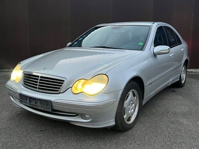 gebraucht Mercedes C220 CDI Lim. AVANTGARDE *XEN*SZHZ*AHK*AUTMTK*