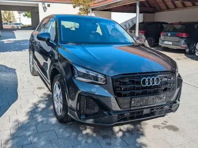 Gebraucht Audi Q2 S-Line 150 PS (110 kW) 2026 Daytonagrau metallic SUV