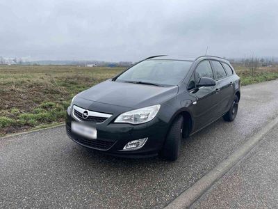 gebraucht Opel Astra Sportstourer 1.4