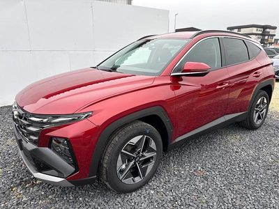 Neu Hyundai Tucson Style 160 PS (117 kW) 2025 Engine red jhr SUV