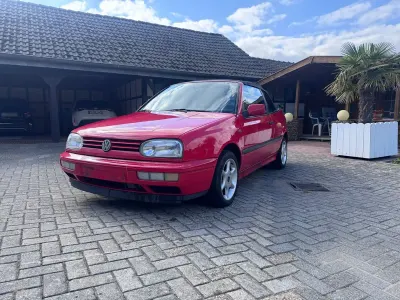 Gebraucht VW Golf Cabriolet Classicline 90 PS (66 kW) 1999 Rot Cabrio