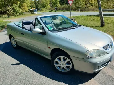 Usata Renault Mégane Cabriolet 107 CV (78 kW) 2000 Argento Cabrio