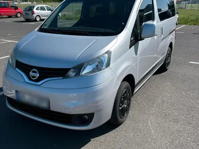 Usata Nissan Evalia 110 CV (80 kW) 2014 Argento Monovolume