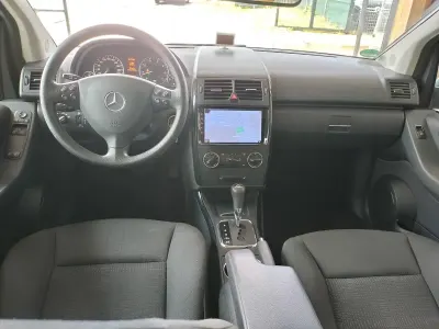 Gebraucht Mercedes A160 95 PS (69 kW) 2010 Schwarz Limousine