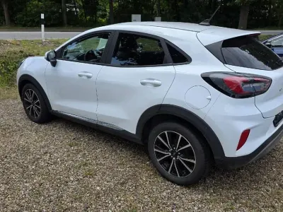 Gebraucht Ford Puma Titanium 125 PS (91 kW) 2022 Weiß SUV
