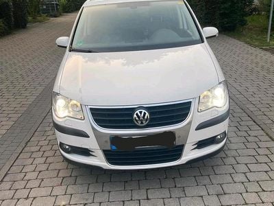 VW Touran Cross