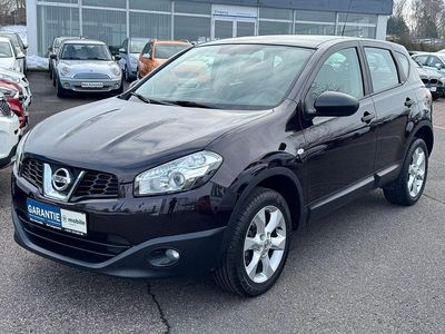 Gebraucht Nissan Qashqai Visia 117 PS (86 kW) 2013 Schwarz SUV