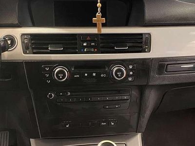 Gebraucht BMW 318 143 PS (105 kW) 2008 Limousine