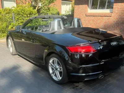 Gebraucht Audi TT Roadster Comfort 245 PS (180 kW) 2023 Schwarz Cabrio