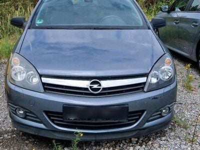 Opel Astra GTC