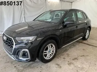 Gebraucht Audi Q5 S-Line 163 PS (119 kW) 2022 Mythosschwarz metallic SUV