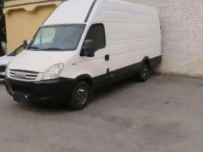 Second-hand Iveco Daily 101 CP (74 kW) 2007 Alb Monovolum