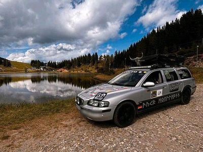 Second-hand Volvo V70 140 CP (102 kW) 2001 Argintiu Break