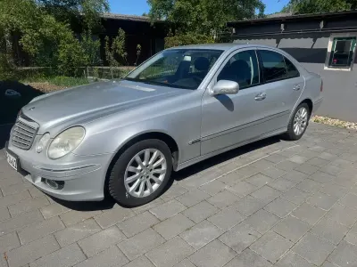 Gebraucht Mercedes E280 190 PS (139 kW) 2007 Silber Limousine