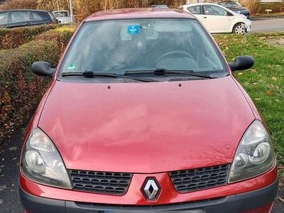 Rot Gebraucht 2004 Renault Clio II Kleinwagen | 1.999 € (Fairer Preis)