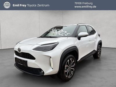 Neu Toyota Yaris Cross 131 PS (96 kW) 2025 Platinumweiß perleffekt SUV