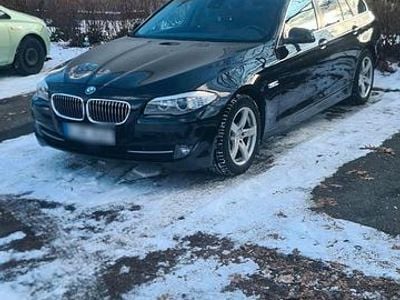 Second-hand BMW 525 Sport Line 204 CP (150 kW) 2011 Negru Break