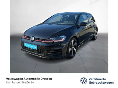 Gebraucht VW Golf VII GTI 245 PS (180 kW) 2019 Deep black perleffekt Limousine