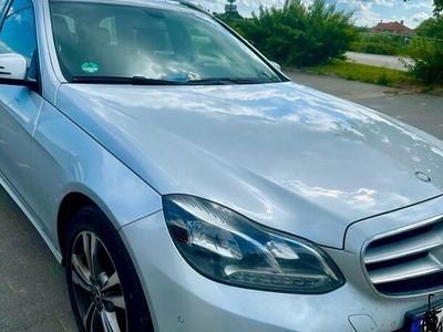 Mercedes E200