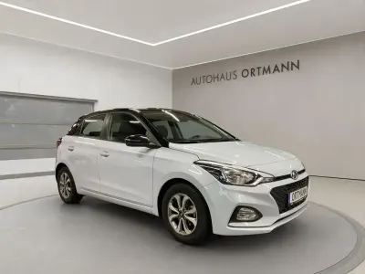 Gebraucht Hyundai i20 Trend 84 PS (61 kW) 2020 Blau Kleinwagen