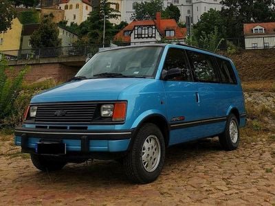 Begagnad Chevrolet Astro 163 HK (119 kW) 1993 Blå Minibuss