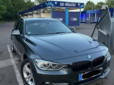 Gebraucht BMW 318 Sport Line 143 PS (105 kW) 2014 Grau Kombi