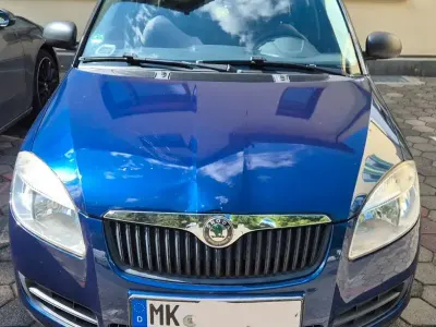 Gebraucht Skoda Fabia Classic 69 PS (50 kW) 2009 Blau Limousine