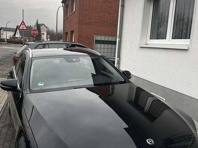 Gebraucht Mercedes C200 Exclusive 160 PS (117 kW) 2019 Schwarz Kombi