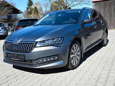 Gebraucht Skoda Superb Style 200 PS (147 kW) 2023 Graphite grey Kombi