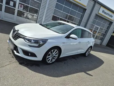 Gebraucht Renault Mégane GrandTour Intens 132 PS (97 kW) 2018 Weiß Kombi
