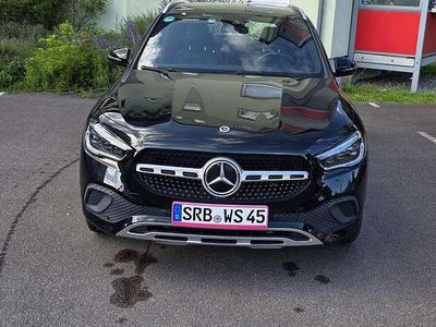 Mercedes GLA220