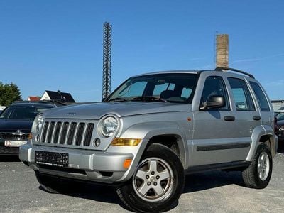 Silber Gebraucht 2009 Jeep Cherokee Limited SUV | 5.999 €