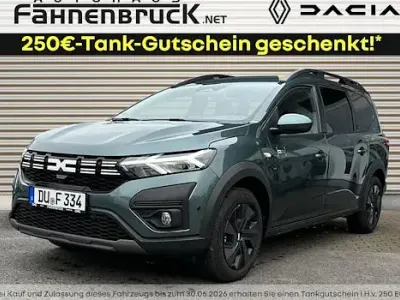 Gebraucht Dacia Jogger Expression 159 PS (116 kW) 2025 Grün Van / Kleinbus