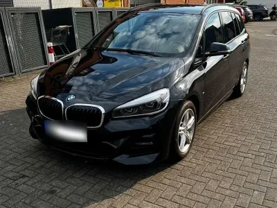 Gebraucht BMW 218 Gran Tourer M Sport 140 PS (102 kW) 2019 Schwarz Van / Kleinbus