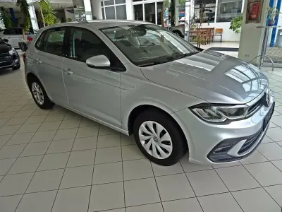 Gebraucht VW Polo Life 95 PS (69 kW) 2024 Silber Kleinwagen