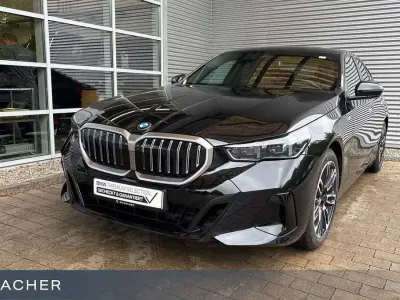 Second-hand BMW 520 Comfort Edition 190 CP (139 kW) 2025 Negru Berlinǎ