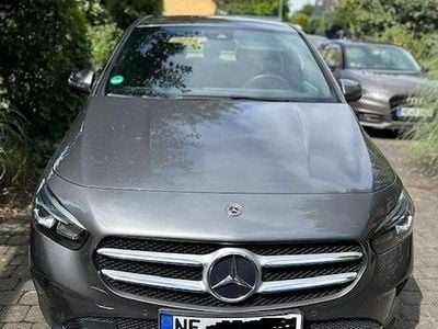 Mercedes B180