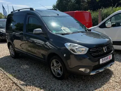 Gebraucht Dacia Dokker Stepway 102 PS (75 kW) 2018 Grau Van / Kleinbus