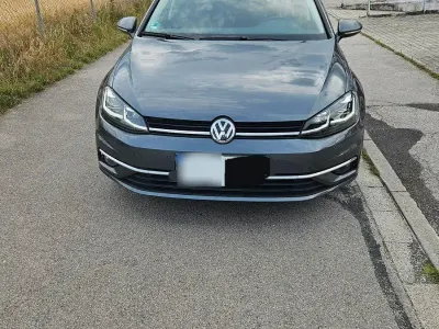 Gebraucht VW Golf VII Highline 150 PS (110 kW) 2020 Grau Kombi