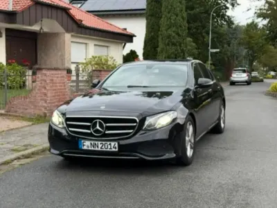 Gebraucht Mercedes E200 160 PS (117 kW) 2019 Schwarz Limousine