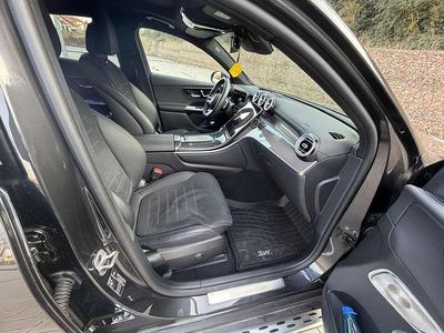 Gebraucht Mercedes GLC300 AMG line 269 PS (197 kW) 2024 SUV