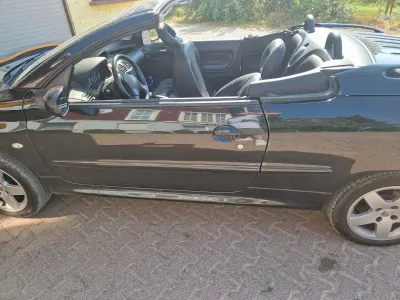 Gebraucht Peugeot 206 CC 109 PS (80 kW) 2006 Schwarz Cabrio