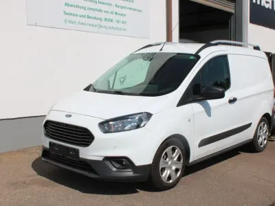 Używany Ford Transit 101 KM (74 kW) 2022 Biały Minivan
