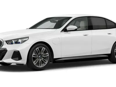 Gebraucht BMW 550e Comfort Edition 489 PS (359 kW) 2025 Weiß Limousine
