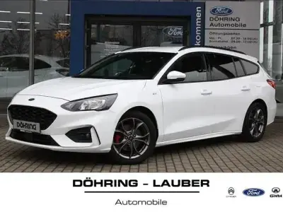 Gebraucht Ford Focus ST-Line 125 PS (91 kW) 2021 Weiß Limousine