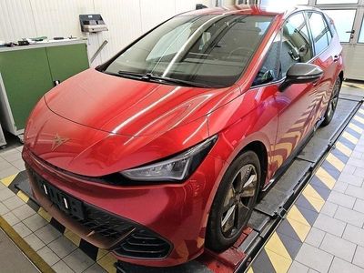 Rayleigh red metallic Gebraucht 2023 Cupra Born Kleinwagen | 24.430 € (Fairer Preis)