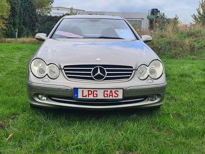 Silber Gebraucht 2004 Mercedes CLK200 Limousine | 4.450 €