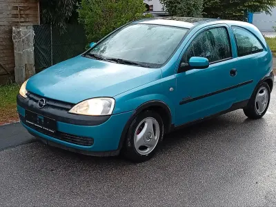 Używany Opel Corsa 75 KM (55 kW) 2002 Niebieski Hatchback