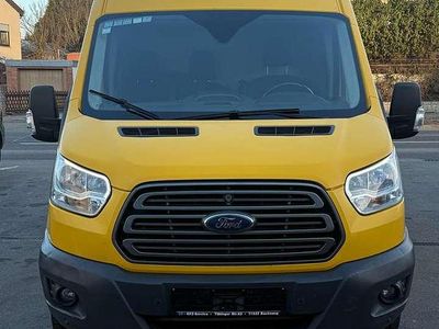 Gebraucht Ford Transit Trend 170 PS (125 kW) 2018 Signal yellow Van / Kleinbus